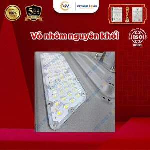 ĐÈN LIỀN THỂ UFO 1500W 15 Đèn năng lượng mặt trời liền thể UFO 1500W phù hợp thắp sáng sân vườn